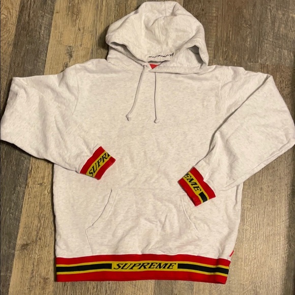 supreme hoodie poshmark